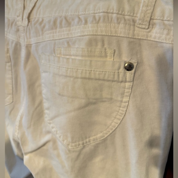 Size 16 Componix by Jolt Corduroy-Like WhitePants - Picture 3 of 10